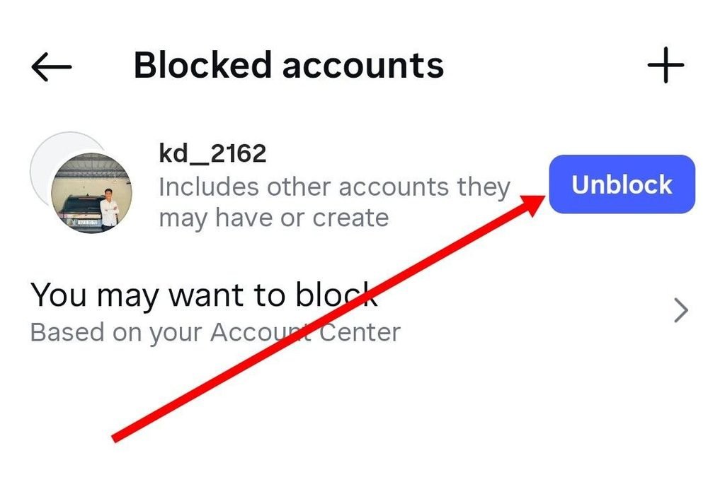user ke account me unblock par click kare